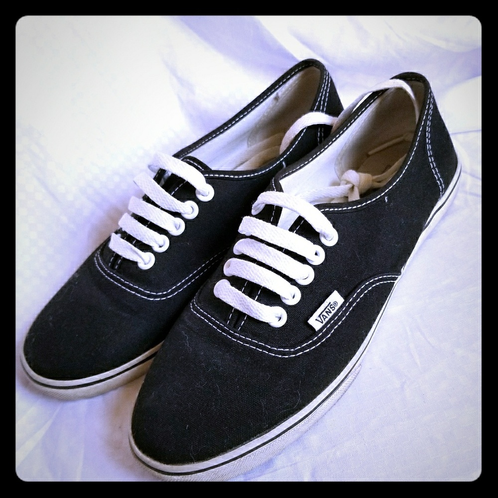 Like new women's sz 8 Vans